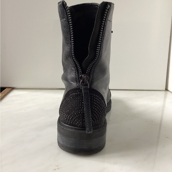 William Rast black leather combat boots. Women’s Size 9 - Picture 5 of 6